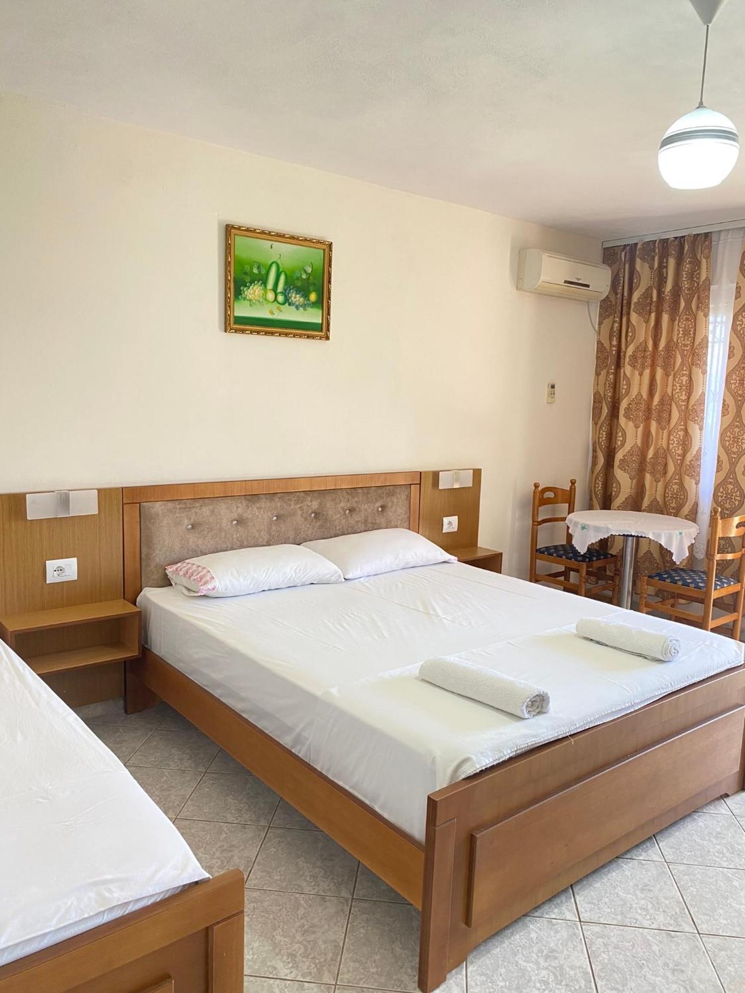 Vila Yasmin 38 Sarandë 外观 照片