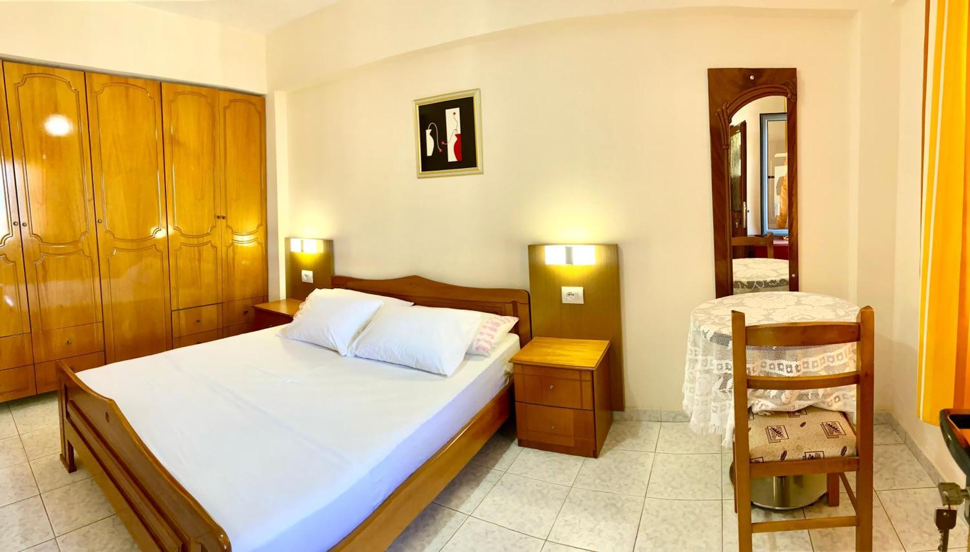 Vila Yasmin 38 Sarandë 外观 照片