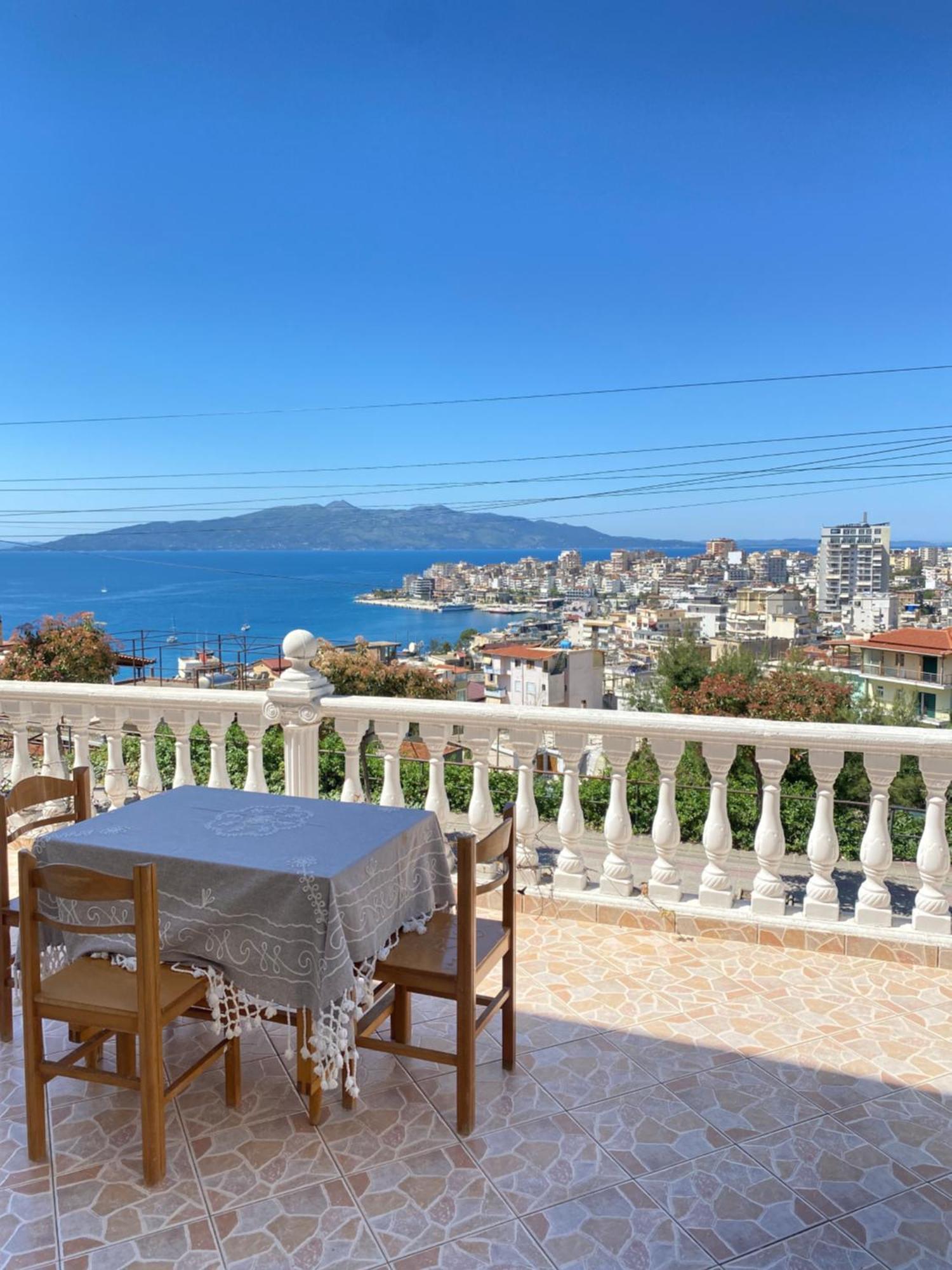 Vila Yasmin 38 Sarandë 外观 照片
